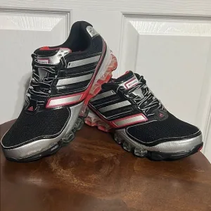 🔥🔥 ADIDAS BOUNCE RUNNING SHOES - Black/Silver/Red - Men Sz 8 - EUC No Flaws