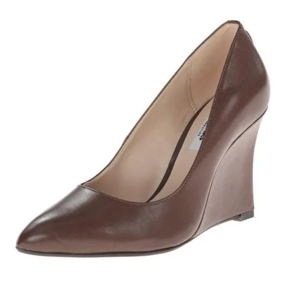 🎁 Clarks Women's Azizi Isis Wedge Shoes