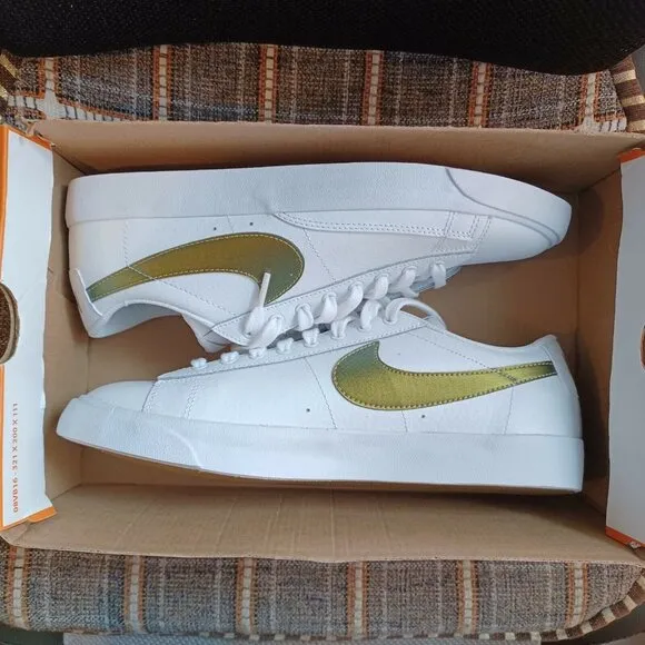 🤩 Nike Blazer Low Premium Sz 11.5 Womens Shoes White Metallic Gold BQ7460-101