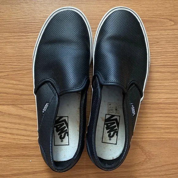 ❤️ Vans Leather Perforated Limited Edition Slip-On Shoes Size 8 1/2 Women’s