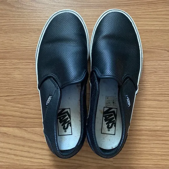 ❤️ Vans Leather Perforated Limited Edition Slip-On Shoes Size 8 1/2 Women’s