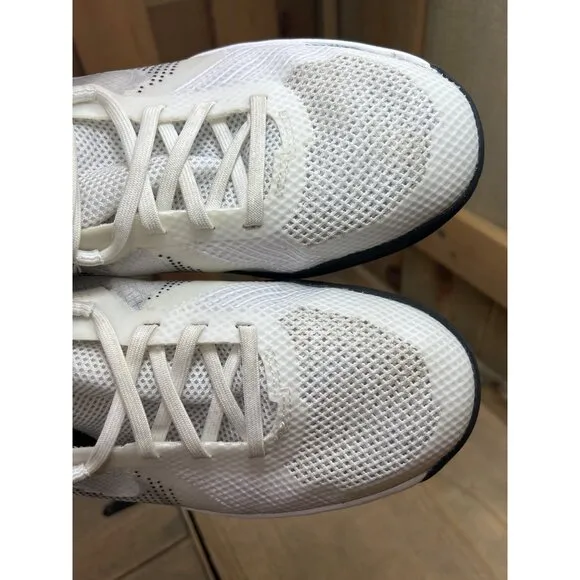6.5Y Nike Boys Kyrie Flytrap 5 DD0340-112 White Basketball Shoes Sneakers