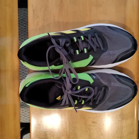 Adidas ADISTAR CS size 12 multi color men's running shoes