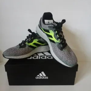 Adidas Aerobounce Running Shoes