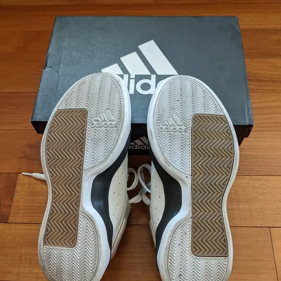 Adidas basketball shoes pro bounce madness low