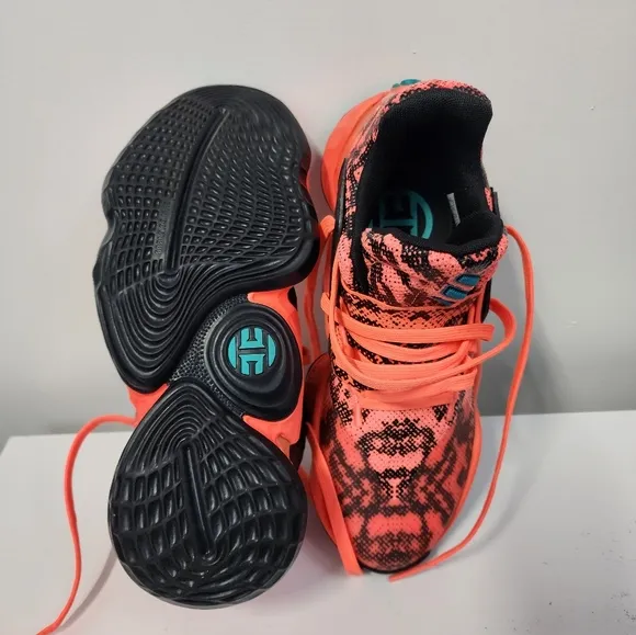 Adidas James Harden Vol. 4 Basketball Shoes. Size 8. Hardly any wear on them.