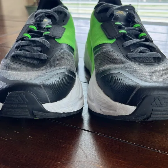Adidas Men's adidas adiSTAR CS running shoes. Size 12.