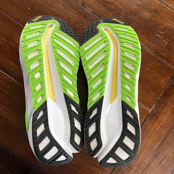 Adidas Men's adidas adiSTAR CS running shoes. Size 12.