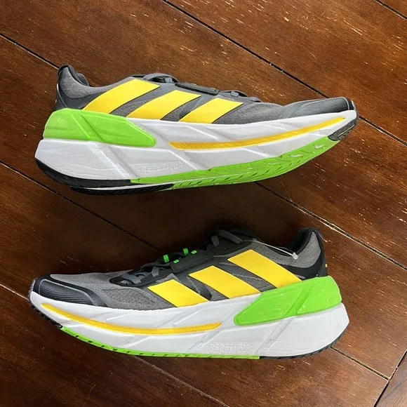 Adidas Men's adidas adiSTAR CS running shoes. Size 12.