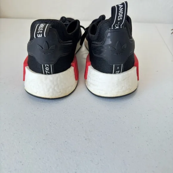 Adidas Men's Black NMD R1 OG Sneakers size 10.5 GZ7922 *read
