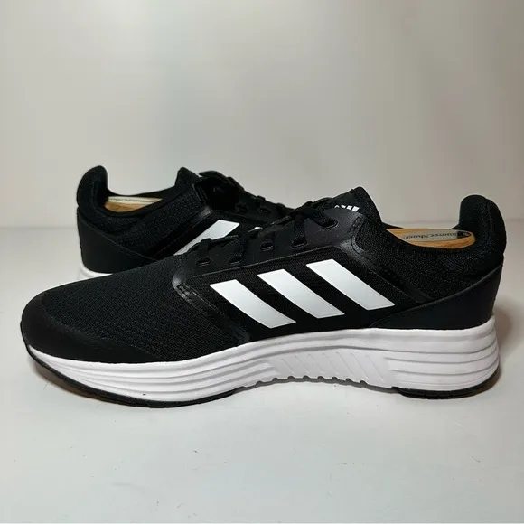Adidas Mens Galaxy 5 FW5717 Black And White Running Shoes Size 9.5 (146 Box 18)