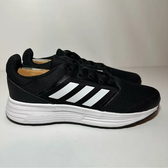 Adidas Mens Galaxy 5 FW5717 Black And White Running Shoes Size 9.5 (146 Box 18)