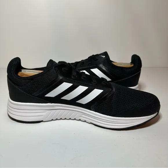 Adidas Mens Galaxy 5 FW5717 Black And White Running Shoes Size 9.5 (146 Box 18)