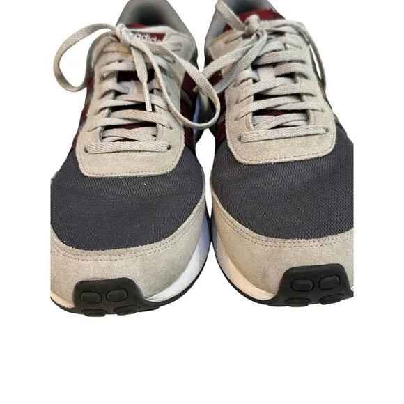 Adidas Men's Gray &amp; Red Lifestyle Running Lace Up Trainers Shoes Size 11