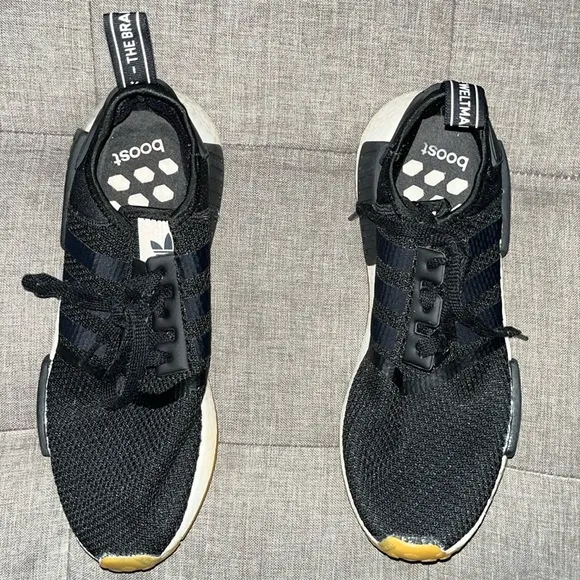 Adidas Men's NMD R1 Black Mesh Cushioned Gum Sole Running Shoes Size 10 B42200