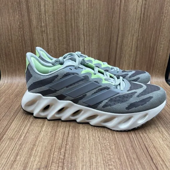 Adidas Men’s Switch FWD Wonder Silver  Metallic Black Running Shoes Size 12 New