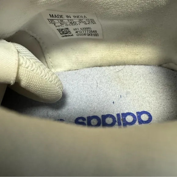Adidas Multix Women’s a casual Athletic Shoes White, Pink, Iridescent Size 7