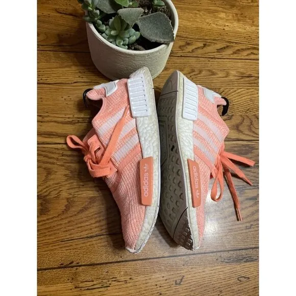 𝅺adidas NMD Runner R1 W Sun Glow Pink Peach Coral  BY3034 Boost Womens Size 9