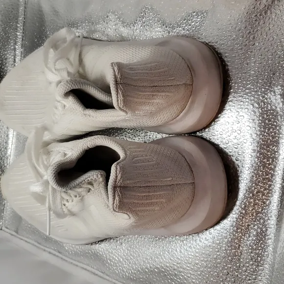 Adidas Running Shoes SZ 6.5