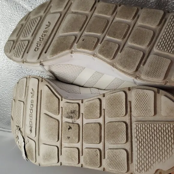 Adidas Running Shoes SZ 6.5