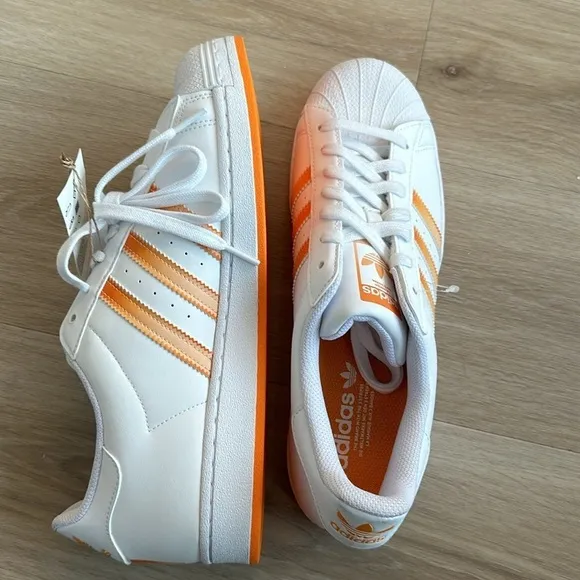 Adidas Superstar Mens 11 Casual Retro Shoe White Orange Sneaker Trainer NWOB