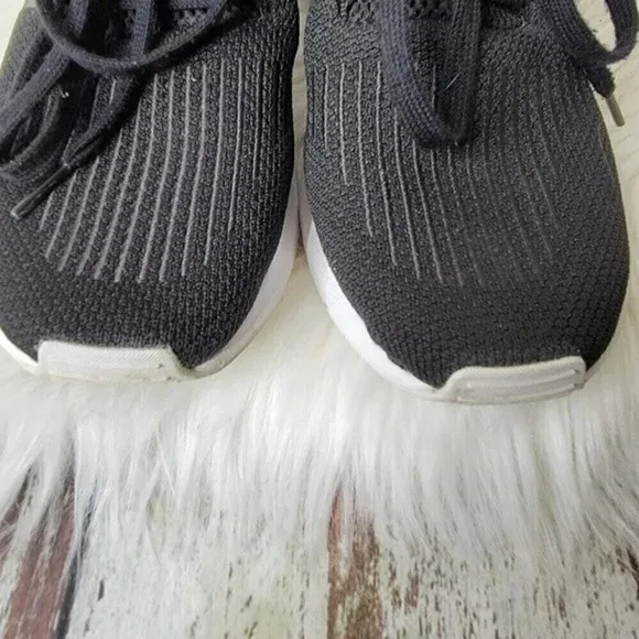 Adidas Swift Run Rf Core Black And Grey Shoes Men's sz 8 Sporty Gym