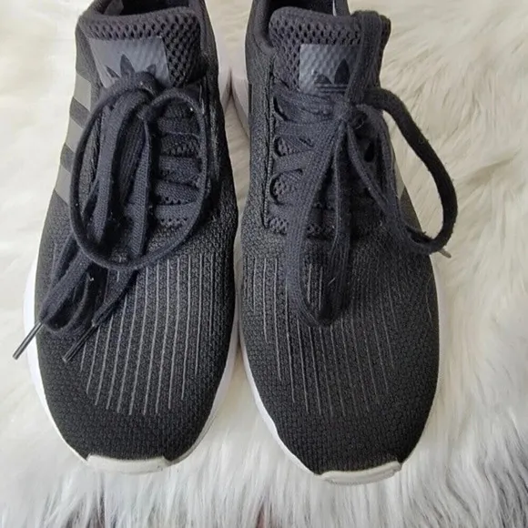 Adidas Swift Run Rf Core Black And Grey Shoes Men's sz 8 Sporty Gym