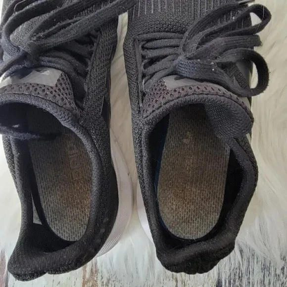Adidas Swift Run Rf Core Black And Grey Shoes Men's sz 8 Sporty Gym