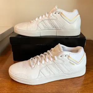 ADIDAS Tyshawn White/Gold