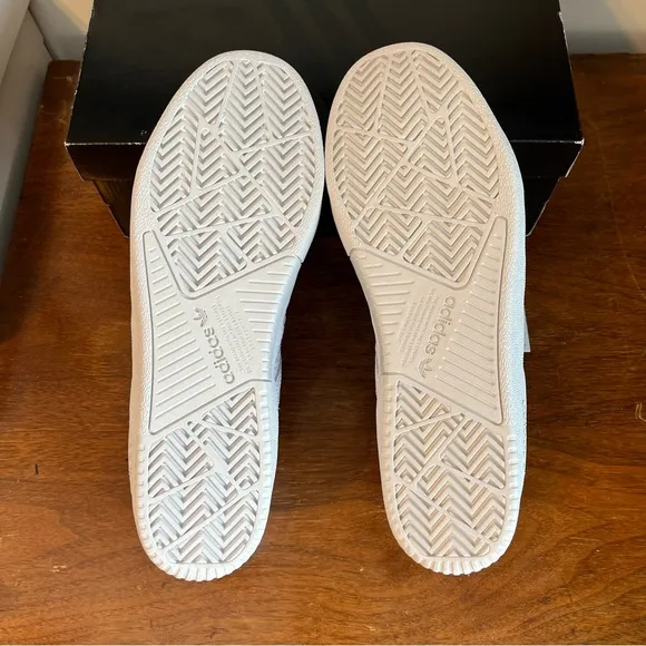 ADIDAS Tyshawn White/Gold