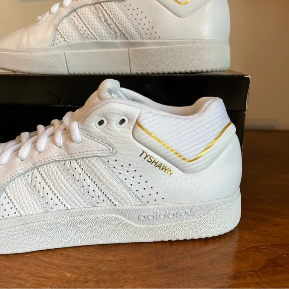 ADIDAS Tyshawn White/Gold
