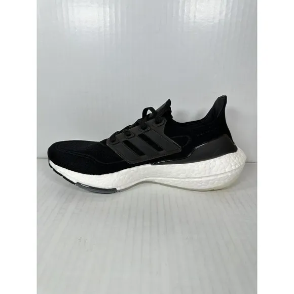 Adidas UltraBoost 21 Core Black Running Shoes Mens Size 7 / Womens Size 8 NEW
