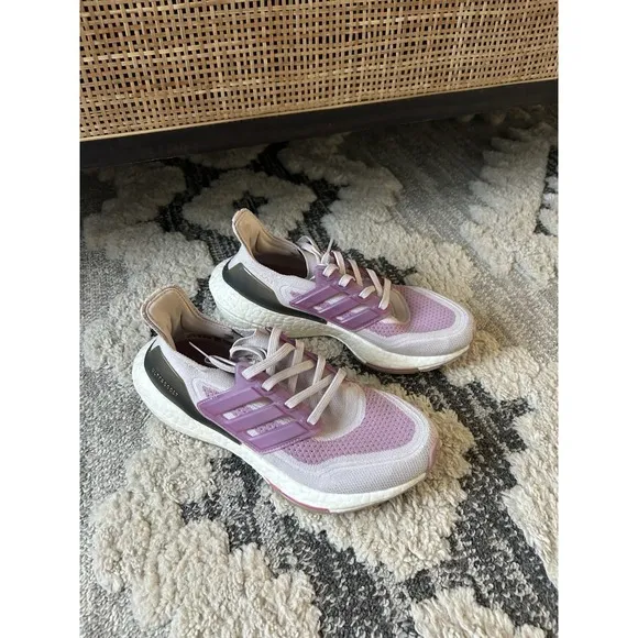 Adidas Ultraboost 21 Running Shoes S23831 Women's Size 6.5 Ice Purple MINT