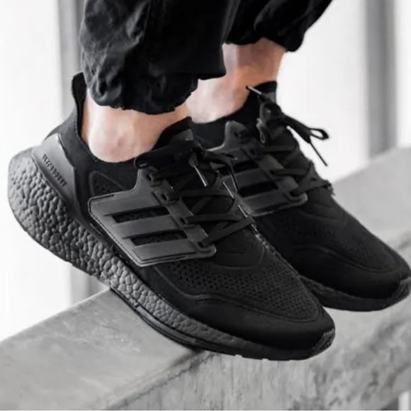 Adidas Ultraboost 22 GZ3996 Youth Black Running Shoes