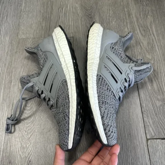Adidas Ultraboost 4.0 DNA GREY WHITE MENS RUNNING SHOES 6.5 / Women 8  Rare