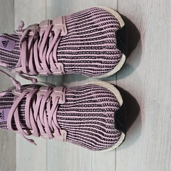 Adidas Ultraboost Women 4.0 DNA Shift   Athletic Running Sneakers shoes sz 9.5