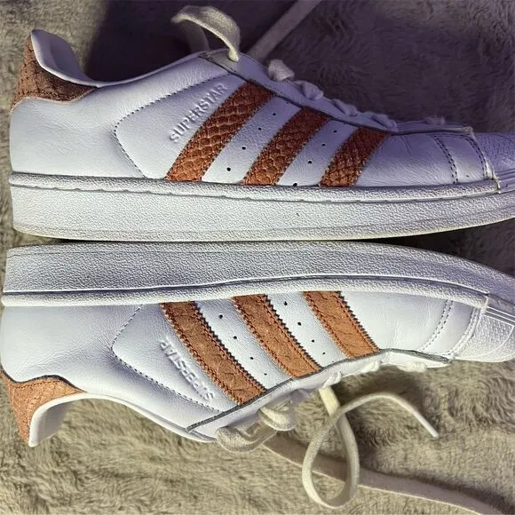 Adidas Women's Superstar White Chalk Coral Sneakers Size 8