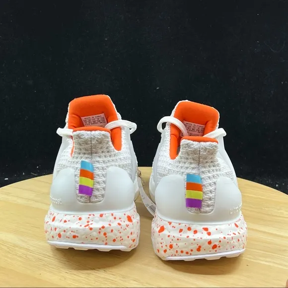 ADIDAS WOMENS ULTRABOOST 4.0 DNA RUNNING SNEAKERS WHITE ORANGE GZ4192 SIZE 7