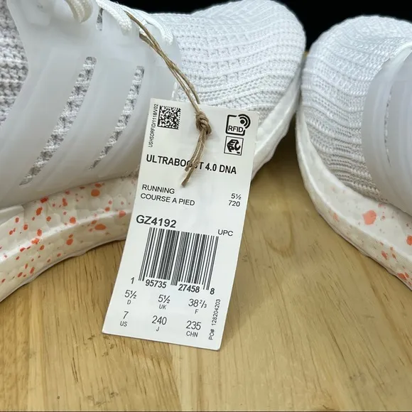 ADIDAS WOMENS ULTRABOOST 4.0 DNA RUNNING SNEAKERS WHITE ORANGE GZ4192 SIZE 7