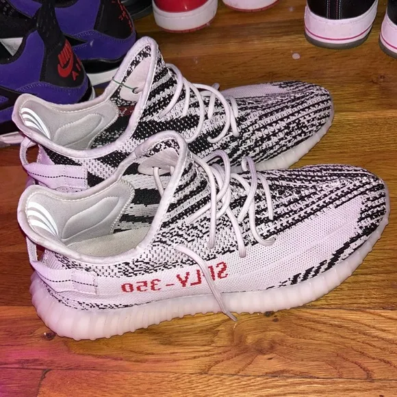 adidas Yeezy Boost 350 V2 Zebras