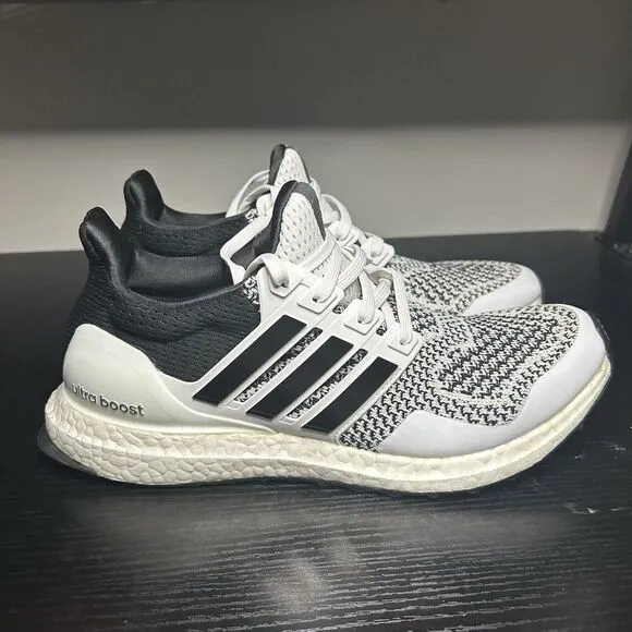 Adidas Ultraboost 1.0 White Black Knit Running Sneakers Shoes IH4924 Mens 8