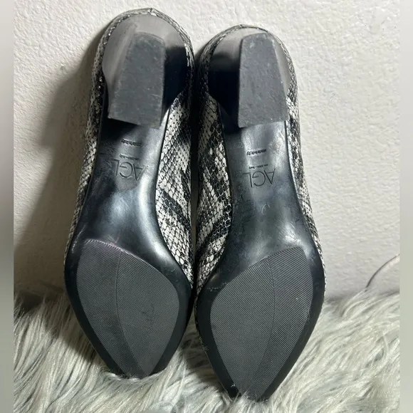AGL POINTY TOE MULES GRISU SNAKE PRINT LEATHER  SLIP ON Sz US 8 / EU 38