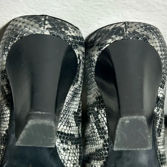 AGL POINTY TOE MULES GRISU SNAKE PRINT LEATHER  SLIP ON Sz US 8 / EU 38