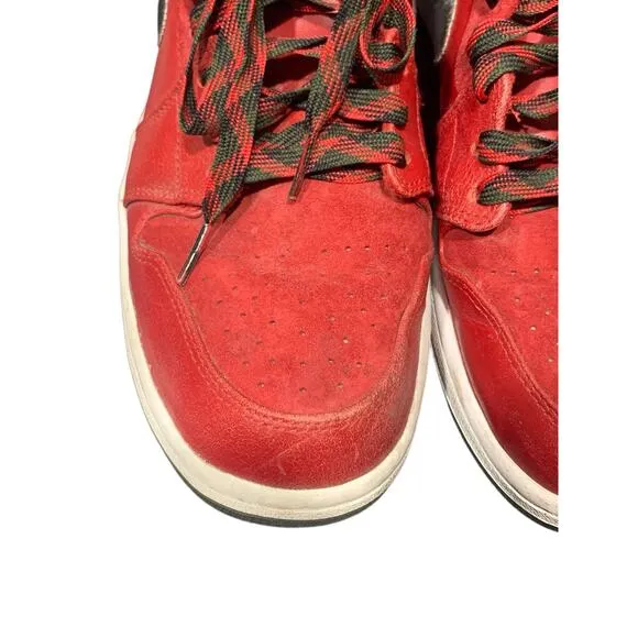 AIR Jordan 1 Retro hightop RED and FOREST GREEN sz 11.5