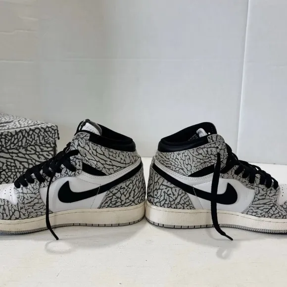 Air Jordan 1 Retro OG High White Cement Size 6.5