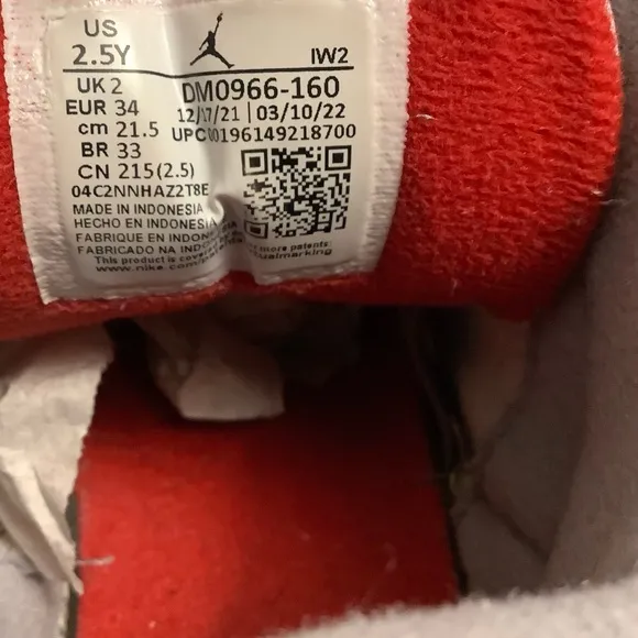 Air Jordan 3 Retro Fire Red Kids 2.5y