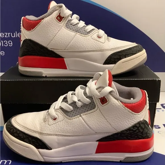Air Jordan 3 Retro Fire Red Kids 2.5y