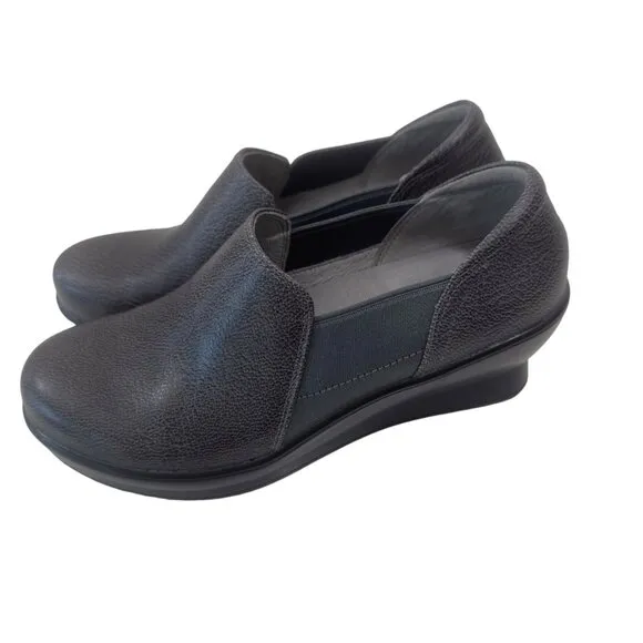 Alegria FRA -883  Women's Slip-On Leather Wedge Shoes Size 8 Spotted Gray/Black