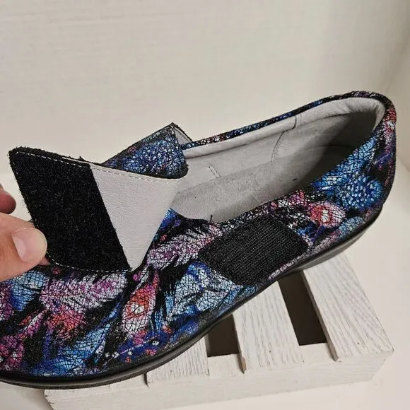 Alegria nurse work shoes slip on clog. Floral pixels. Size 41W