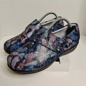 Alegria nurse work shoes slip on clog. Floral pixels. Size 41W